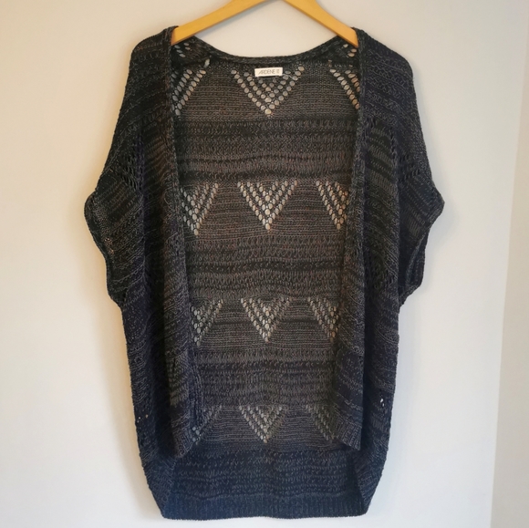 Triangle Knit Kimono Cardigan - Picture 1 of 7